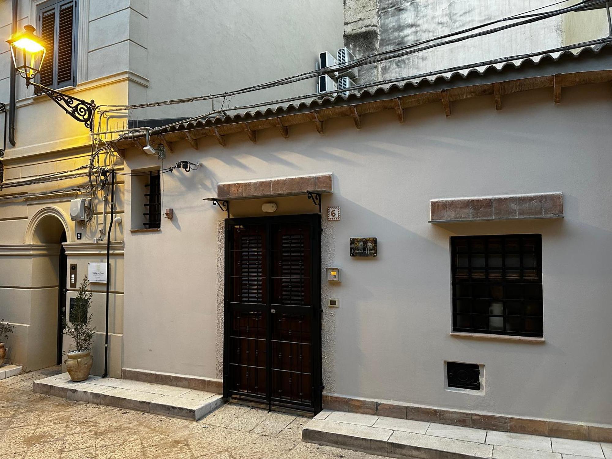 شقة Carmine House مونريالي المظهر الخارجي الصورة